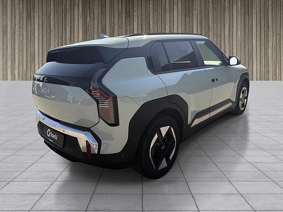 Kia EV3 5 of 5