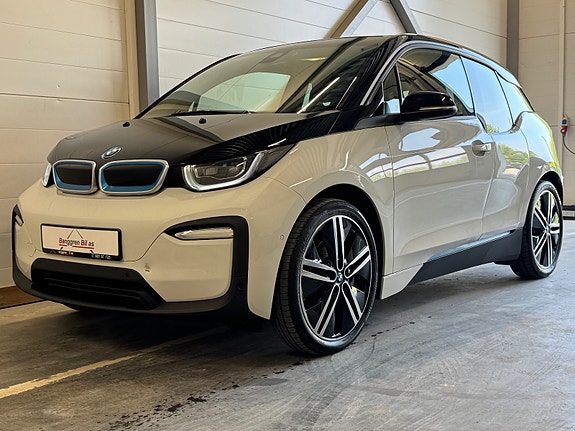 BMW i3 2 of 5