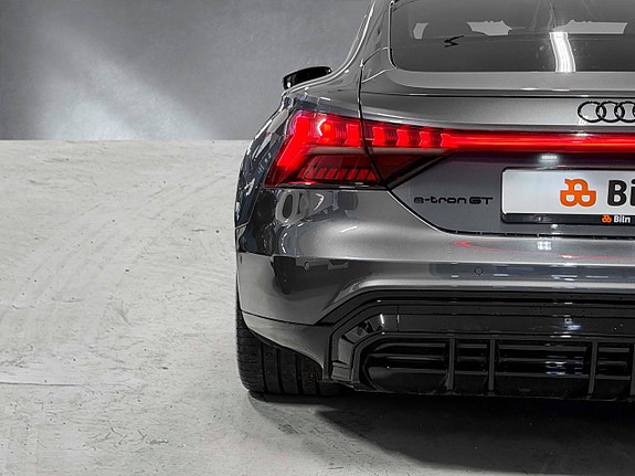 Audi e-tron GT 7 of 30