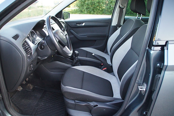 Skoda Fabia 12 of 30