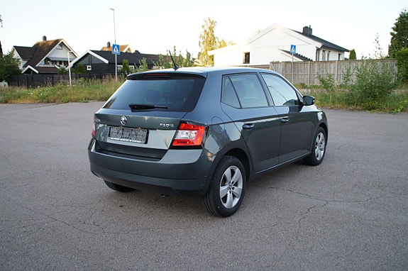 Skoda Fabia 5 of 30