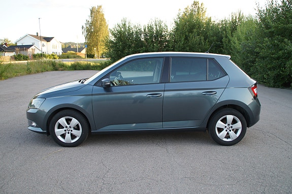 Skoda Fabia 2 of 30