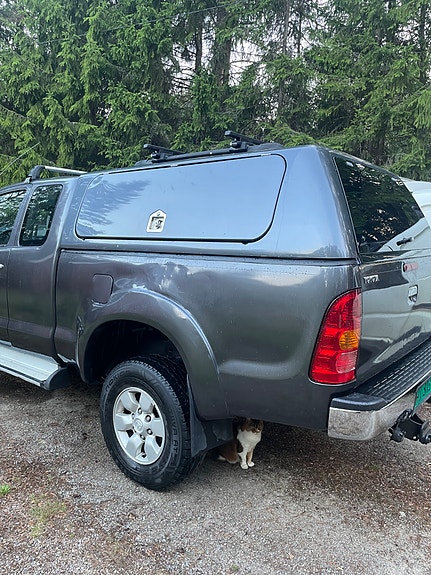Toyota HiLux 4 of 5
