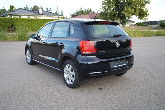 Volkswagen Polo 3 of 5