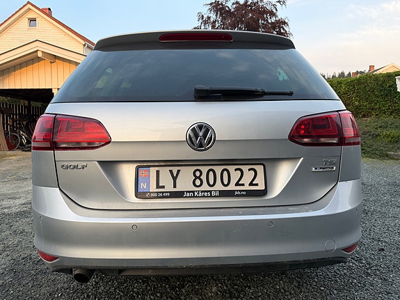 Volkswagen Golf VII 4 of 5