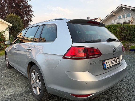Volkswagen Golf VII 2 of 5