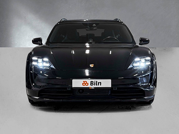 Porsche Taycan 8 of 30