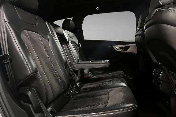 Audi Q7 15 of 18