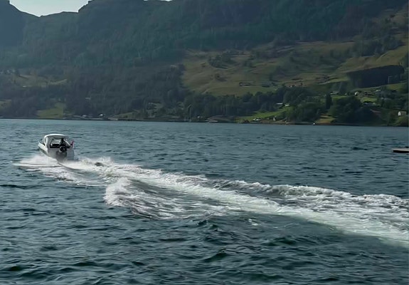 NORDKAPP 590 AVANT.. Evinrude 225ho gått 203 timer. . 63 knop.. 19 of 26