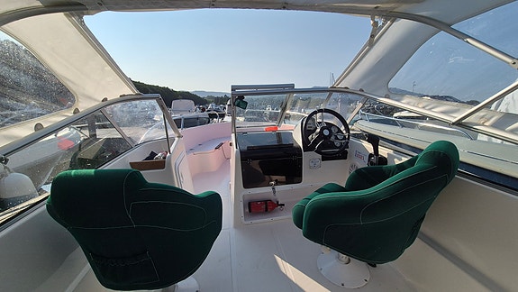 NORDKAPP 590 AVANT.. Evinrude 225ho gått 203 timer. . 63 knop.. 6 of 26