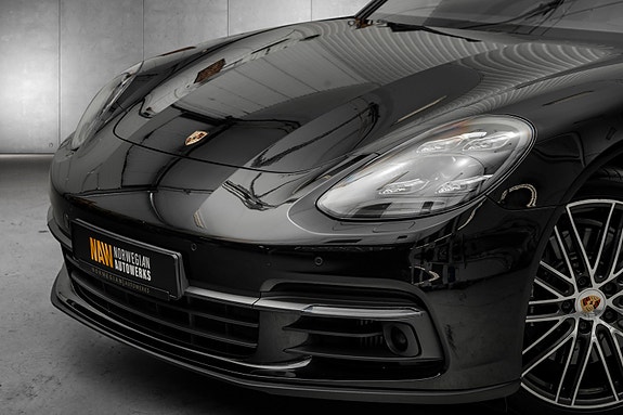 Porsche Panamera 2 of 5