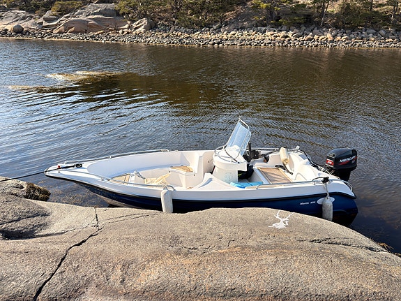 *bud foreligger*Solid og sjøsterk skjærgårdsjeep - mye båt for pengene! 4 of 5