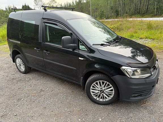 Volkswagen Caddy 2 of 5