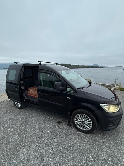 Volkswagen Caddy 3 of 5