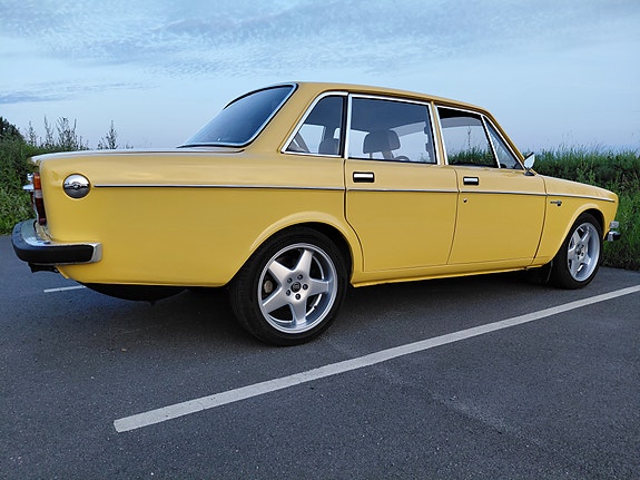 Volvo 140 4 of 5