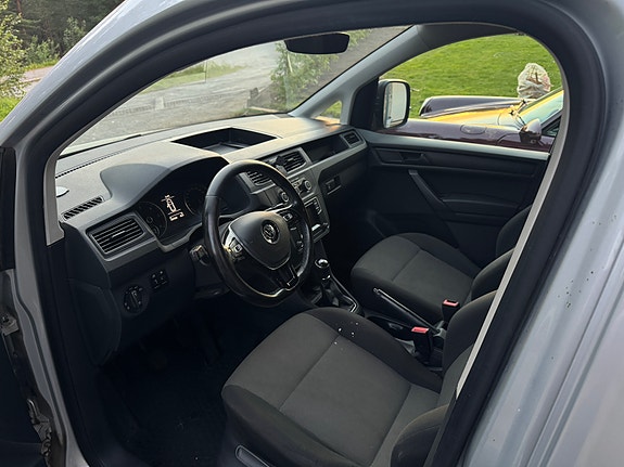 Volkswagen Caddy Maxi 21 of 22
