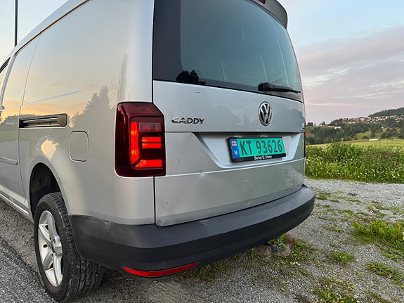 Volkswagen Caddy Maxi 12 of 22