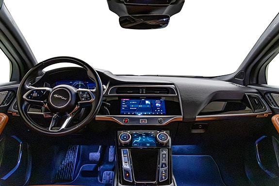 Jaguar I-PACE 4 of 5
