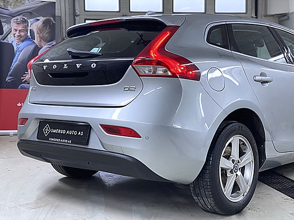 Volvo V40 7 of 18