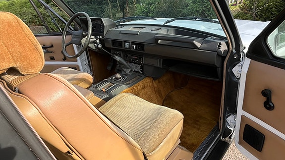 Land Rover Range Rover 11 of 30