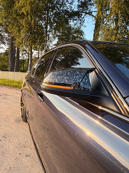 BMW 320d 4 of 5