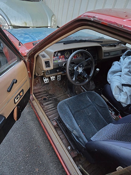 Toyota Corolla 4 of 5
