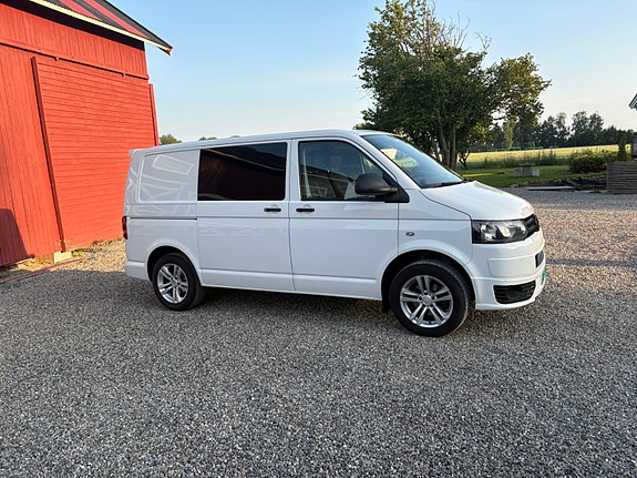 Volkswagen Transporter 3 of 5