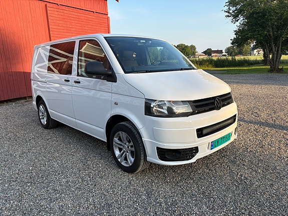 Volkswagen Transporter 2 of 5