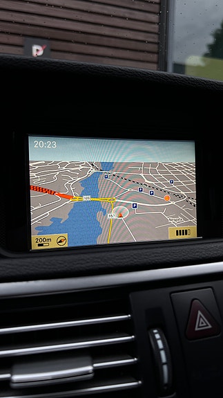 Mercedes-Benz E250 29 of 30