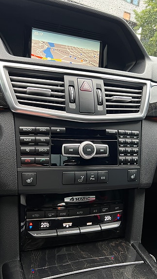Mercedes-Benz E250 15 of 30