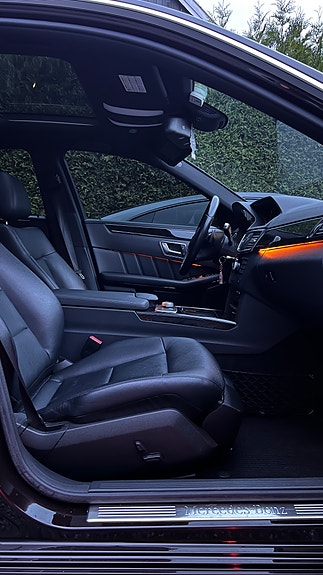 Mercedes-Benz E250 24 of 30