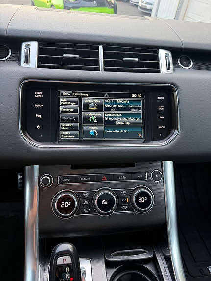 Land Rover Range Rover 18 of 30