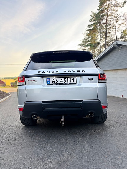 Land Rover Range Rover 10 of 30