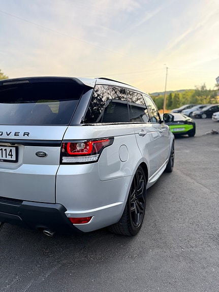 Land Rover Range Rover 9 of 30