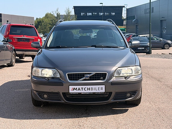 Volvo V70 4 of 5