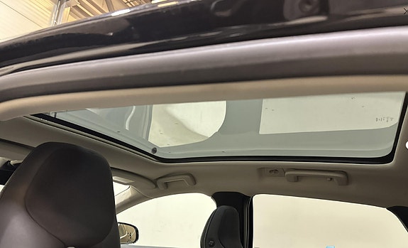 Volvo V40 5 of 5