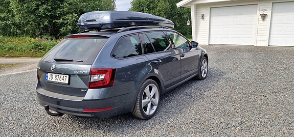Skoda Octavia 3 of 5