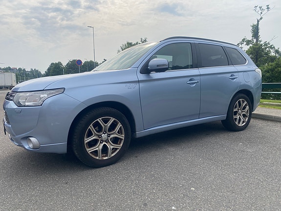 Mitsubishi Outlander 4 of 15
