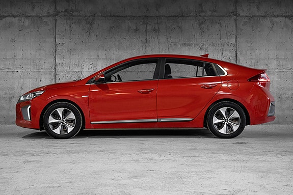 Hyundai IONIQ 5 of 5