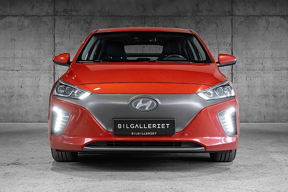 Hyundai IONIQ 3 of 5