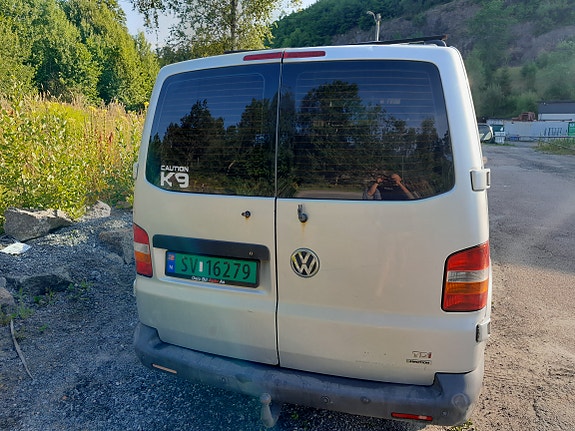 Volkswagen Transporter 4 of 5