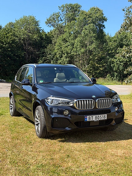 BMW X5 3 of 5