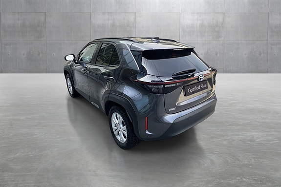Toyota Yaris Cross 3 of 5