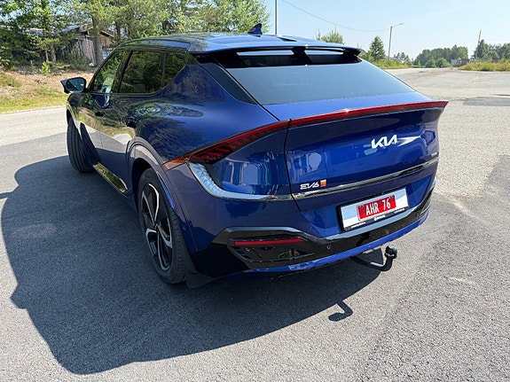 Kia EV6 3 of 5