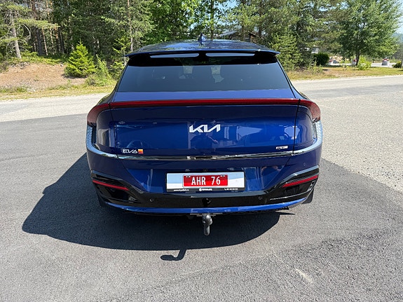 Kia EV6 4 of 5