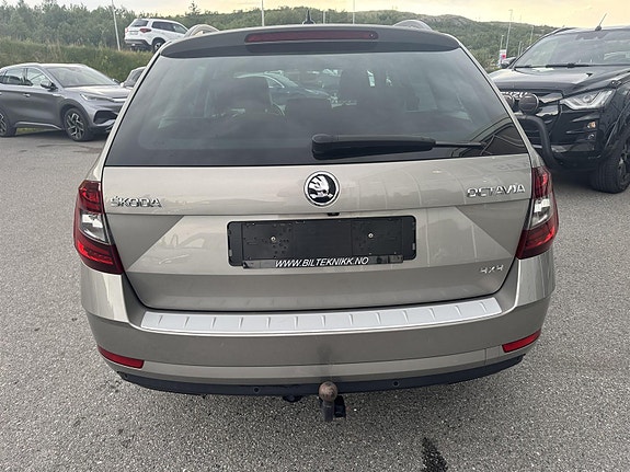 Skoda Octavia 4 of 5