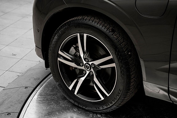 Volvo XC60 9 of 26