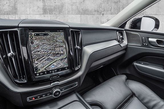 Volvo XC60 15 of 26