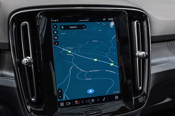 Volvo XC40 18 of 24