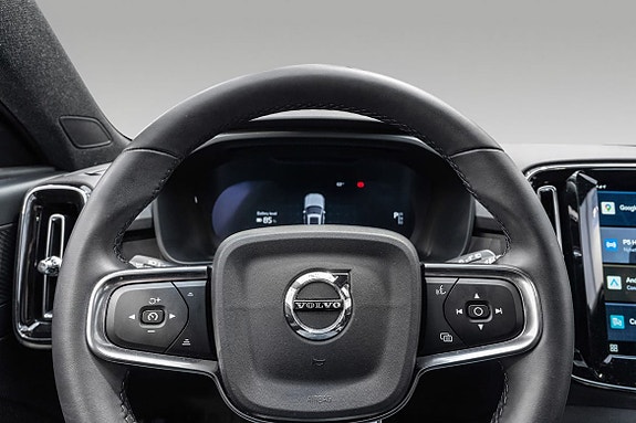 Volvo XC40 14 of 24